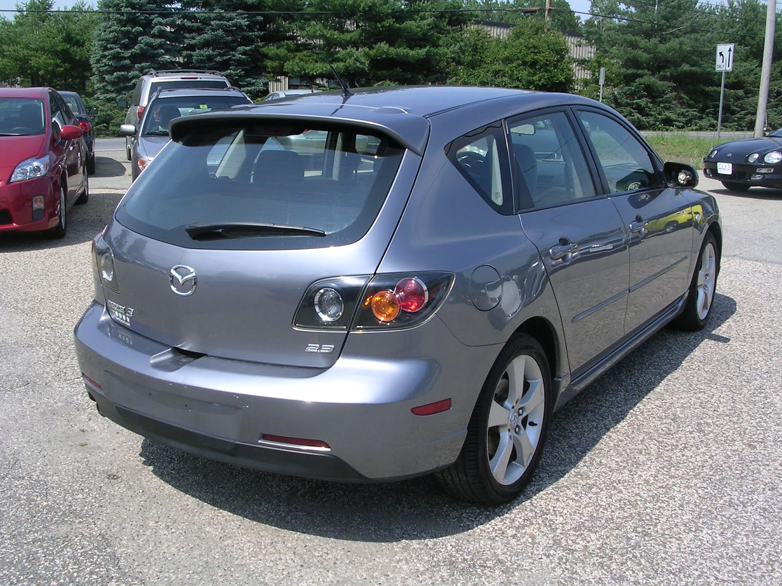 Earthy Cars Blog: EARTHY CAR OF THE WEEK: 2005 Mazda Mazda3