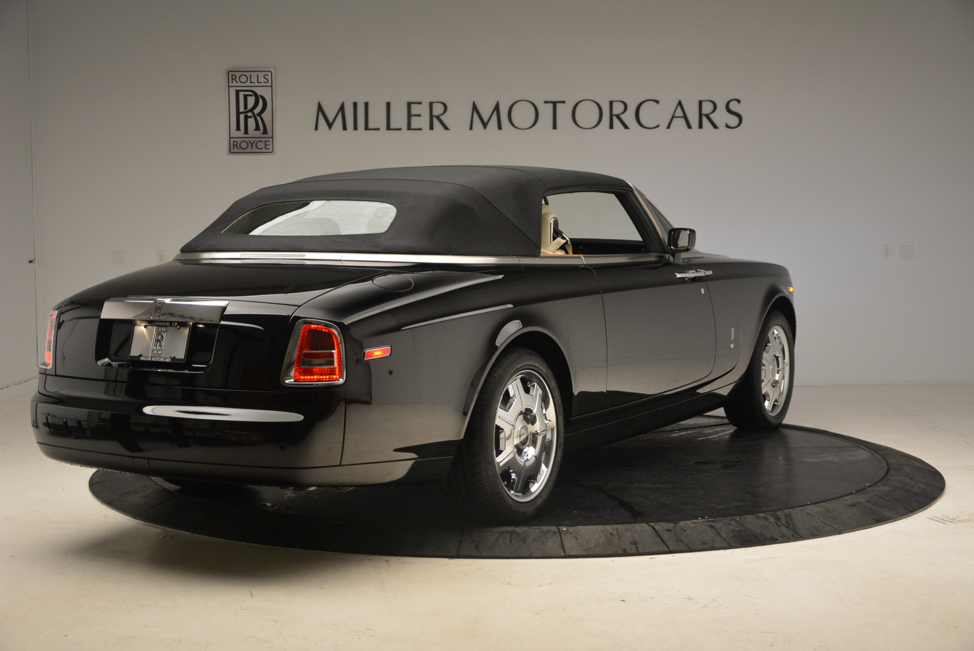 Pre-Owned 2009 Rolls-Royce Phantom Drophead Coupe For Sale () | Miller  Motorcars Stock #7296
