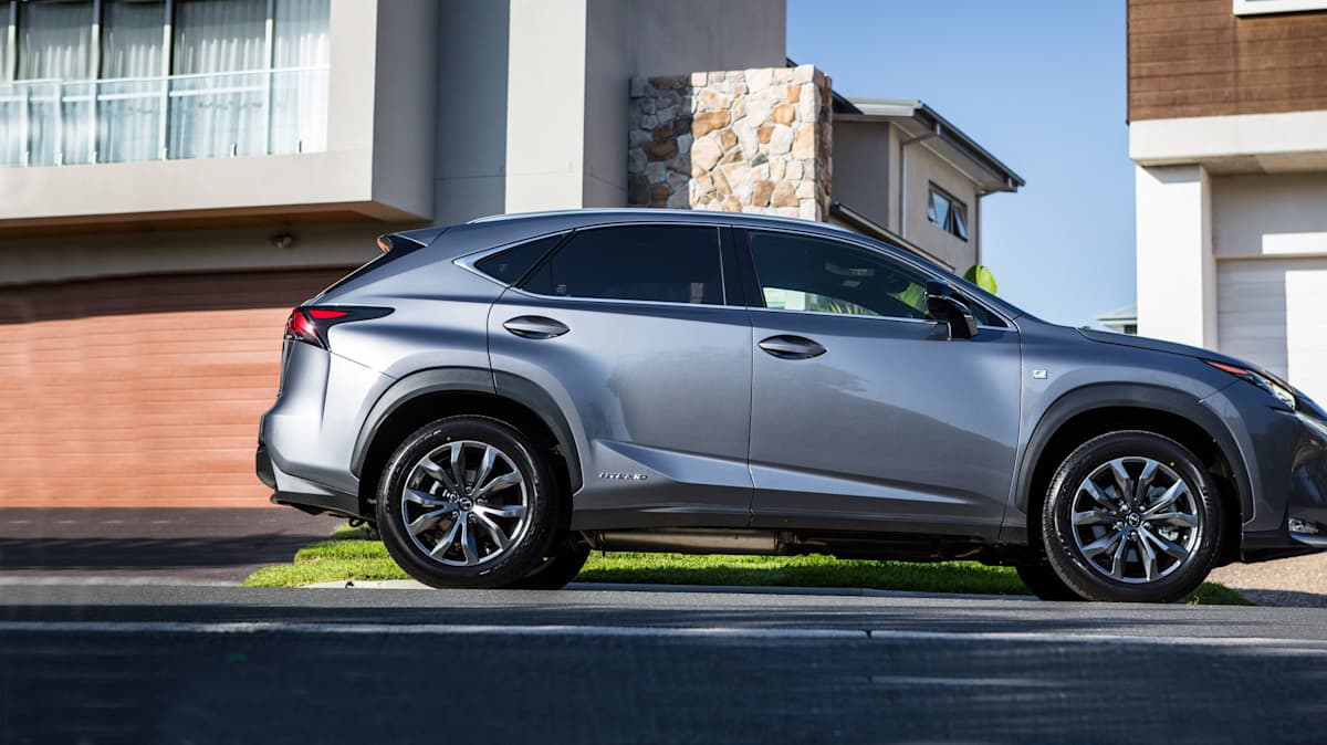 2017 Lexus NX300h F-Sport review - Drive