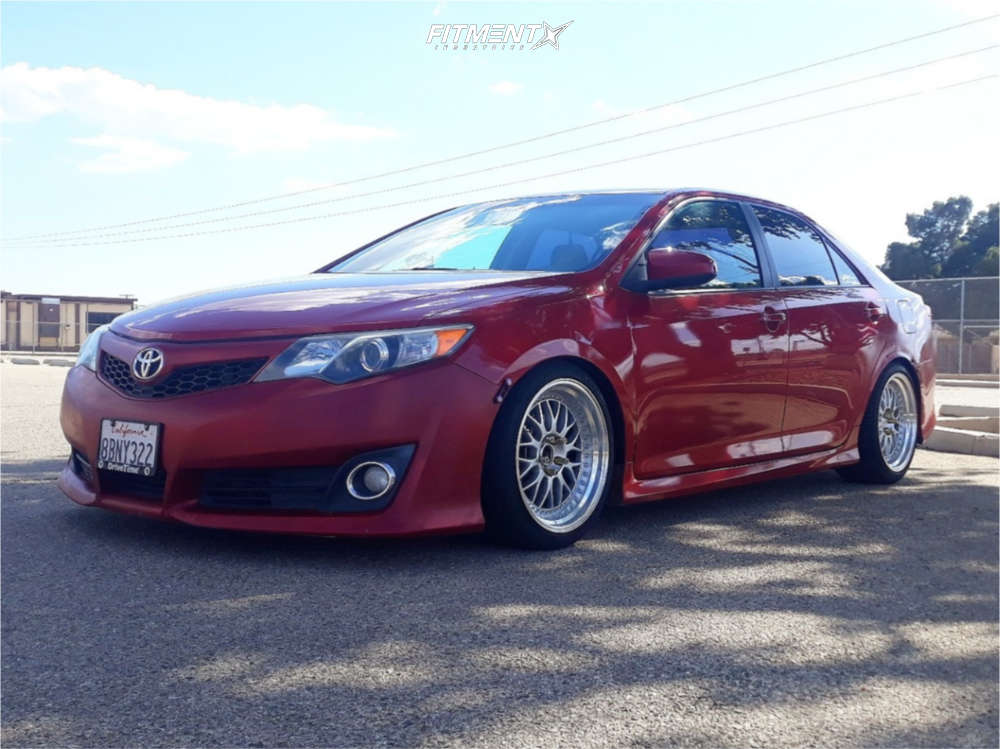 2013 Toyota Camry SE with 18x8.5 ESR Sr01 and Continental 255x35 on  Coilovers | 696678 | Fitment Industries