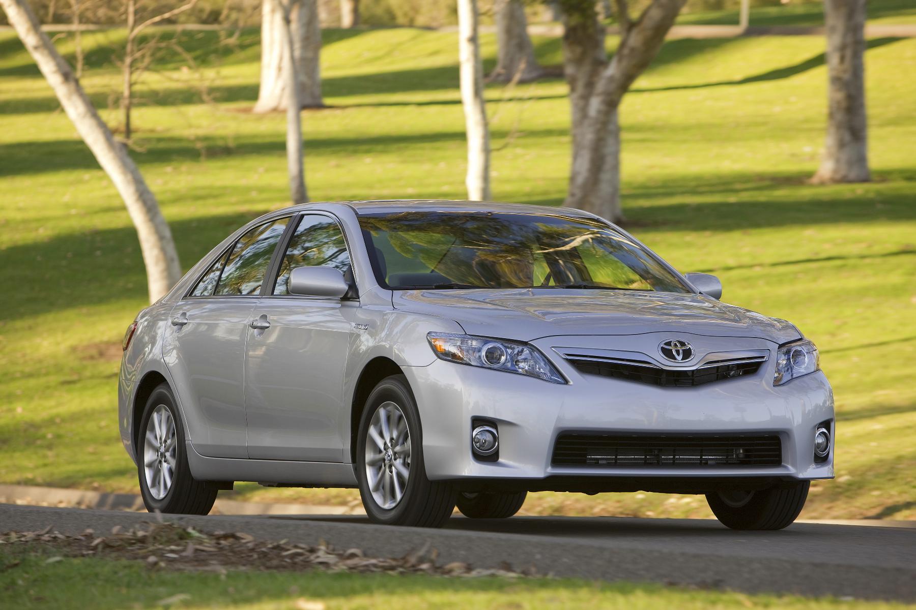 2010 Toyota Camry Hybrid: Nipped And Tucked