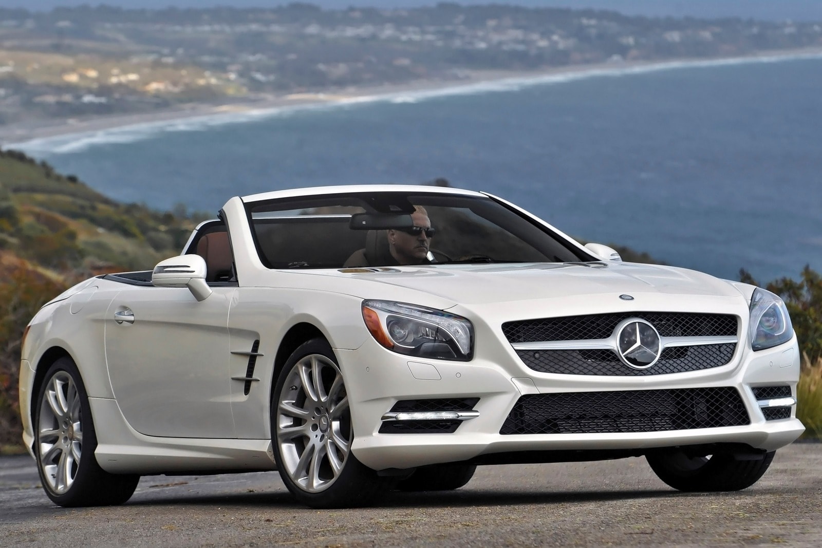 2013 Mercedes-Benz SL-Class Review & Ratings | Edmunds