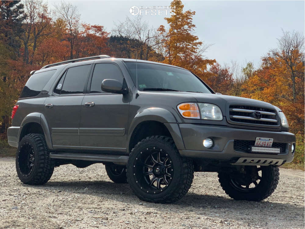 2003 Toyota Sequoia with 20x12 -43 Fuel Vandal and 33/12.5R20 Federal  Couragia Mt and Suspension Lift 3" | Custom Offsets