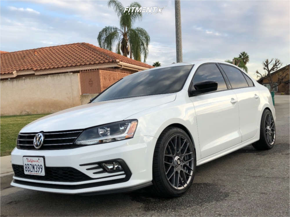 2018 Volkswagen Jetta Wolfsburg Edition with 18x8.5 Rotiform Rse and  Hankook 235x40 on Coilovers | 1395478 | Fitment Industries
