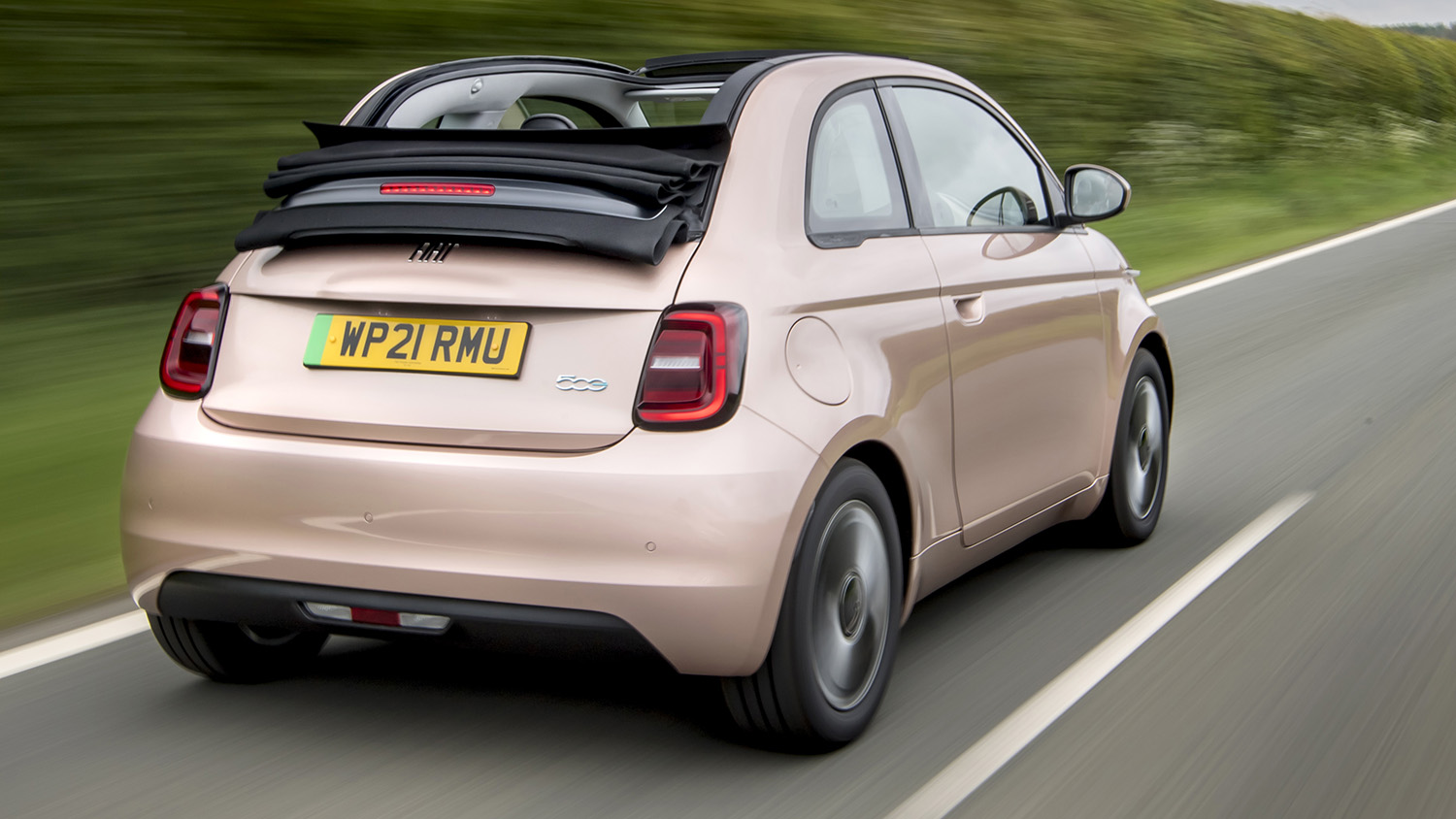 Fiat 500C Review 2023 | Top Gear
