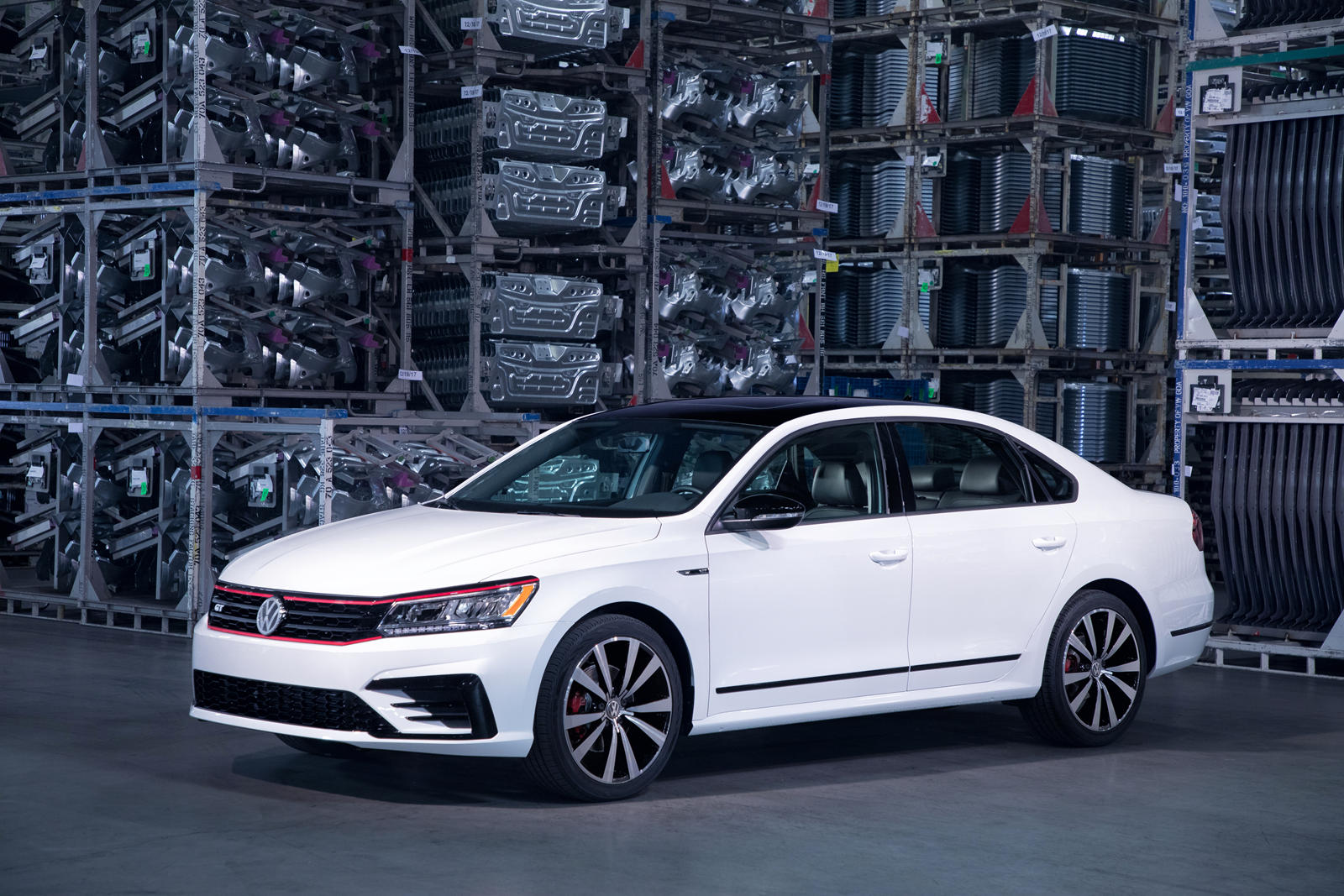 2019 Volkswagen Passat Review, Pricing | Passat Sedan Models | CarBuzz