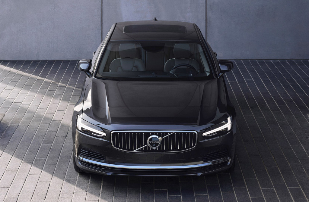 2021 Volvo S90 and V90 receive updates including mild-hybrid tech