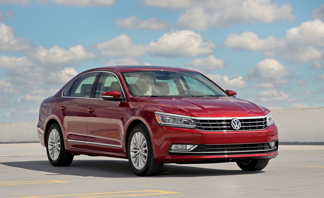2017 Volkswagen Passat Review, Pricing, and Specs