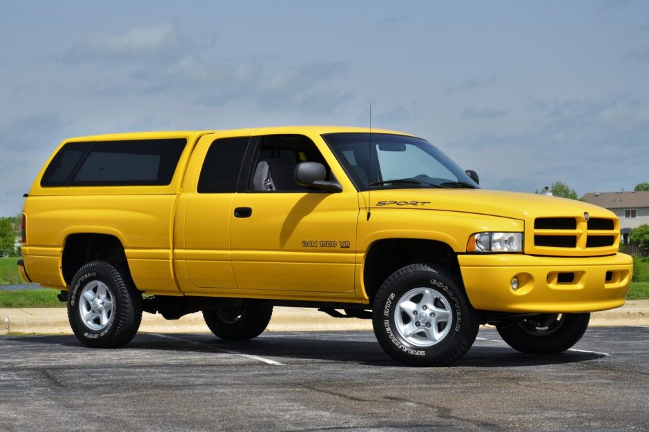 735-Mile 2000 Dodge Ram Quad Cab 1500 4x4 for sale on BaT Auctions - sold  for $22,000 on July 31, 2019 (Lot #21,433) | Bring a Trailer