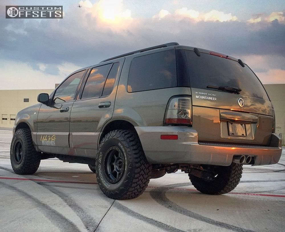 2003 Mercury Mountaineer with 16x8.5 -6 Level 8 Bully Pro and 305/70R16  Hankook Dynapro MT and Stock | Custom Offsets