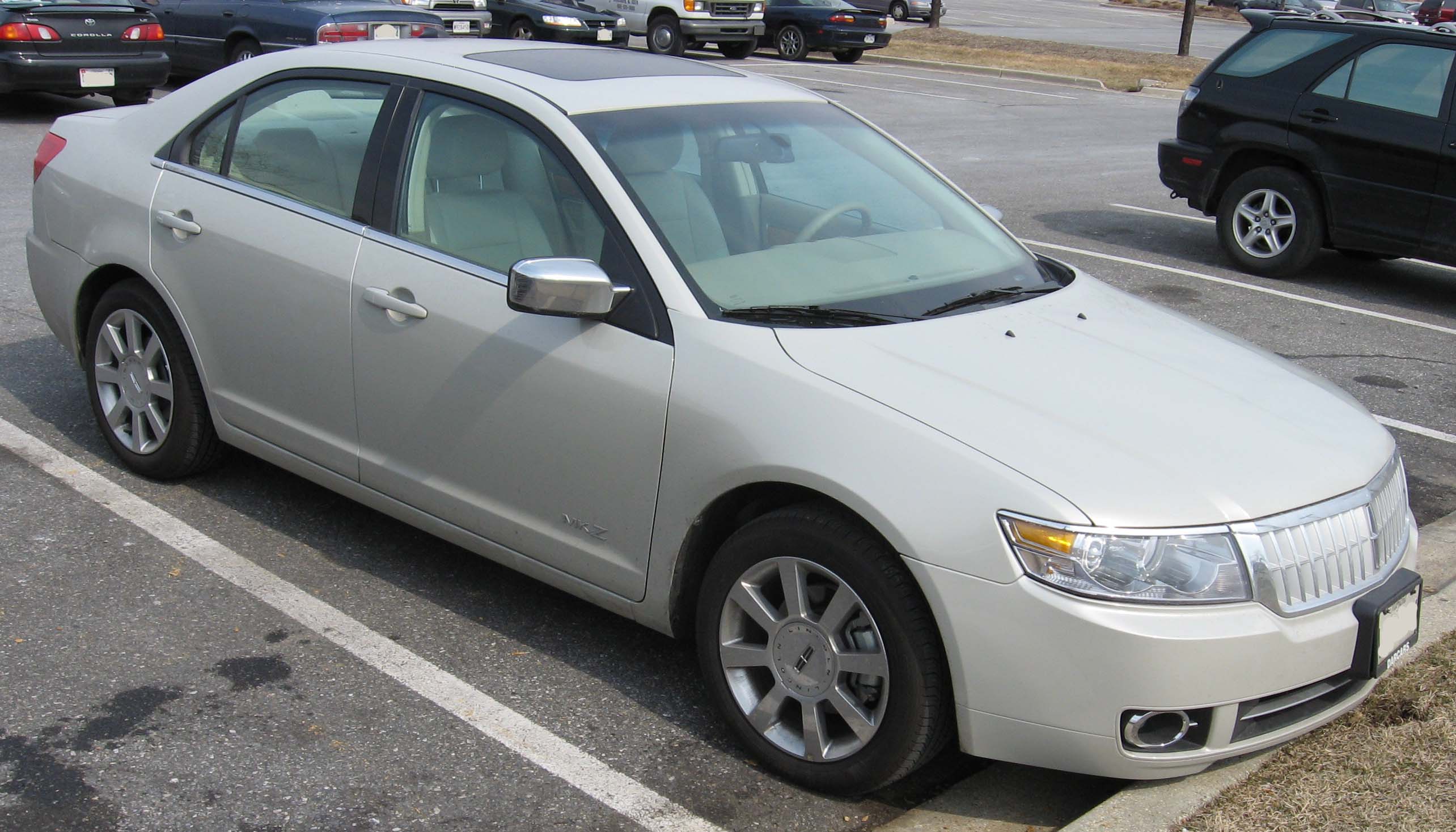 File:2007-Lincoln-MKZ.jpg - Wikimedia Commons