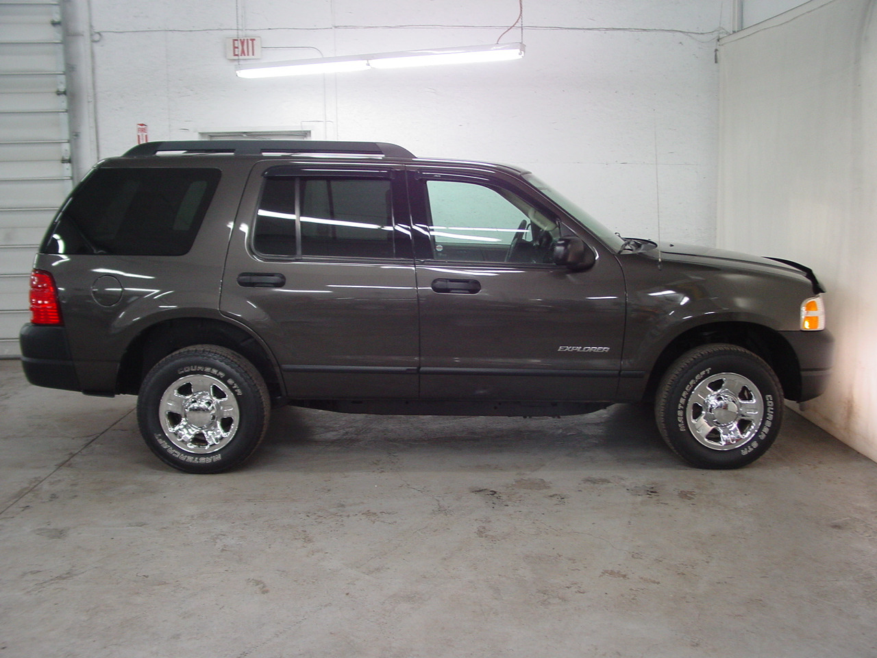 2005 Ford Explorer XLS - Biscayne Auto Sales | Pre-owned Dealership |  Ontario, NY