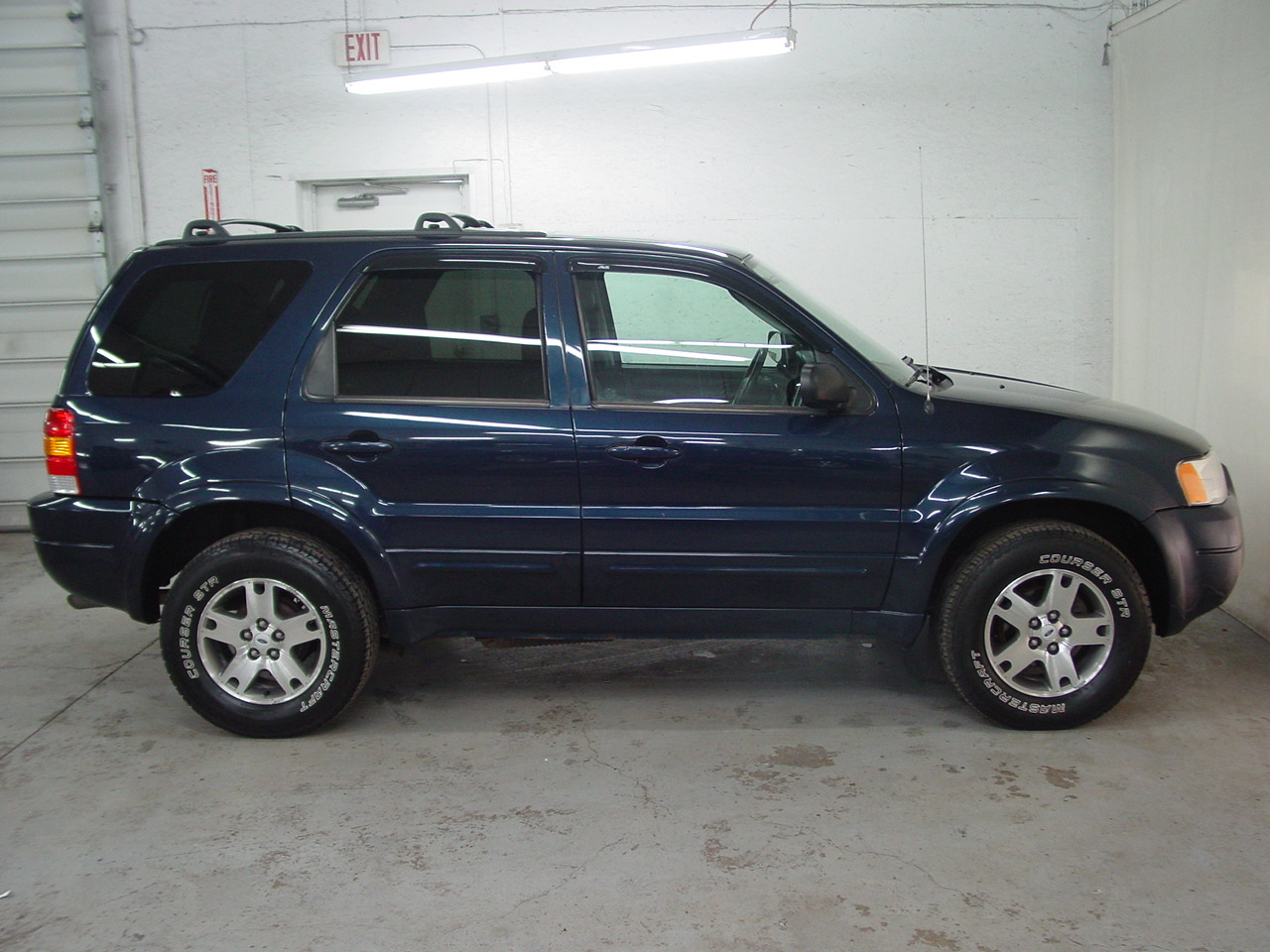2003 Ford Escape Limited - Biscayne Auto Sales | Pre-owned Dealership |  Ontario, NY