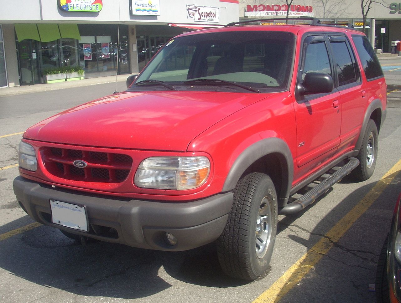 File:'99-'01 Ford Explorer XLS.jpg - Wikimedia Commons