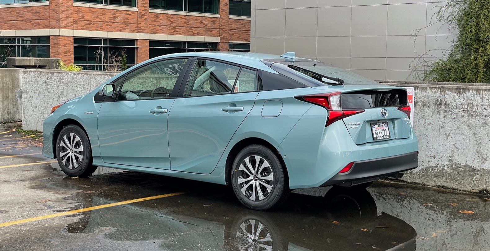 2021 Toyota Prius Review: Better than ever but lost in the crossover craze  - The Torque Report