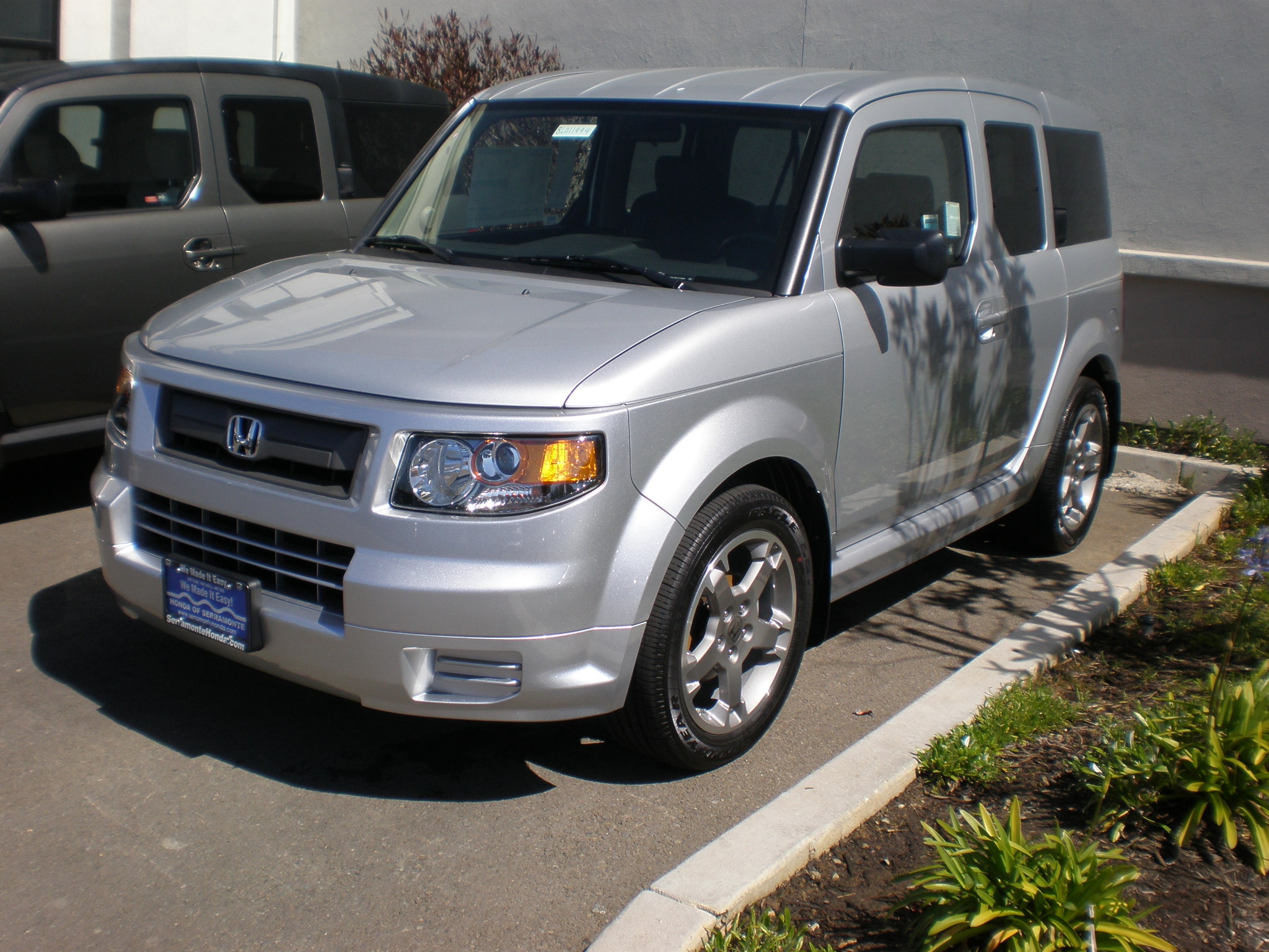 File:2008 silver Honda Element side.JPG - Wikimedia Commons