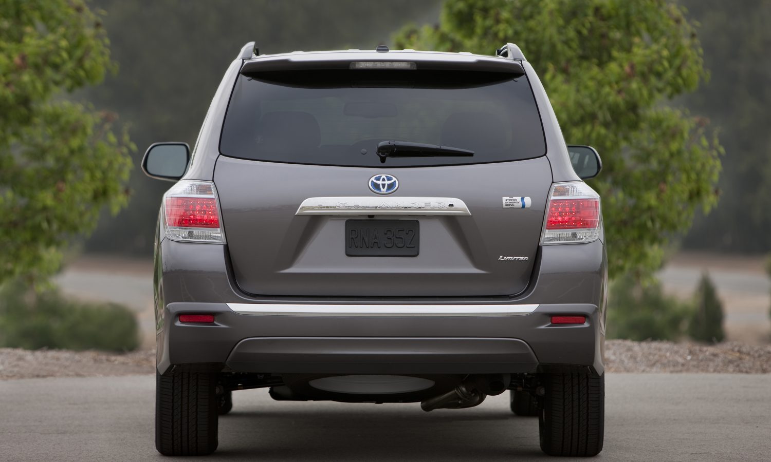 2011-2012 Toyota Highlander Hybrid 005 - Toyota USA Newsroom