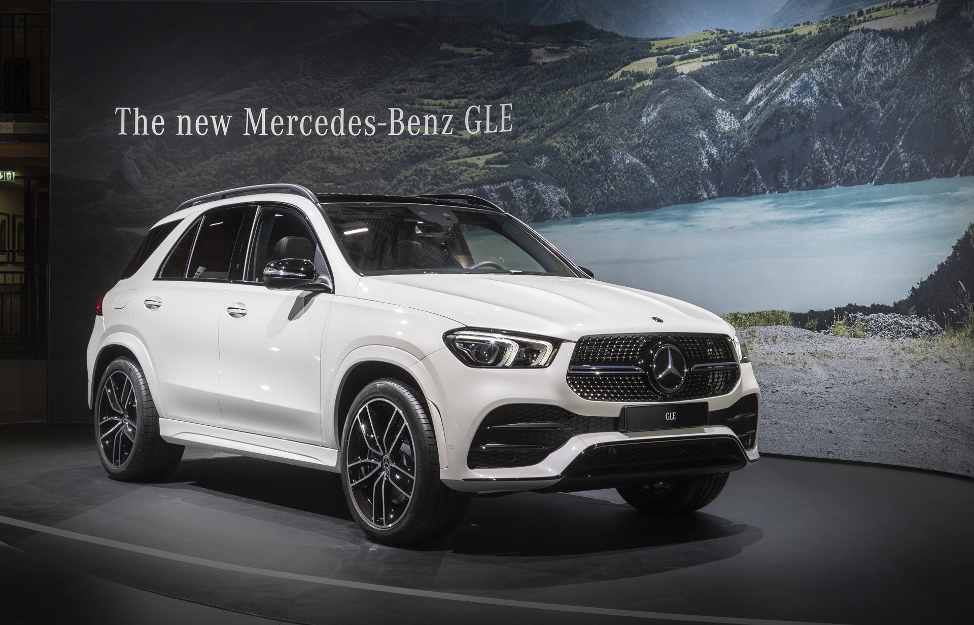 2020 Mercedes-Benz GLE plug-in hybrid to have 60 miles of electric range?