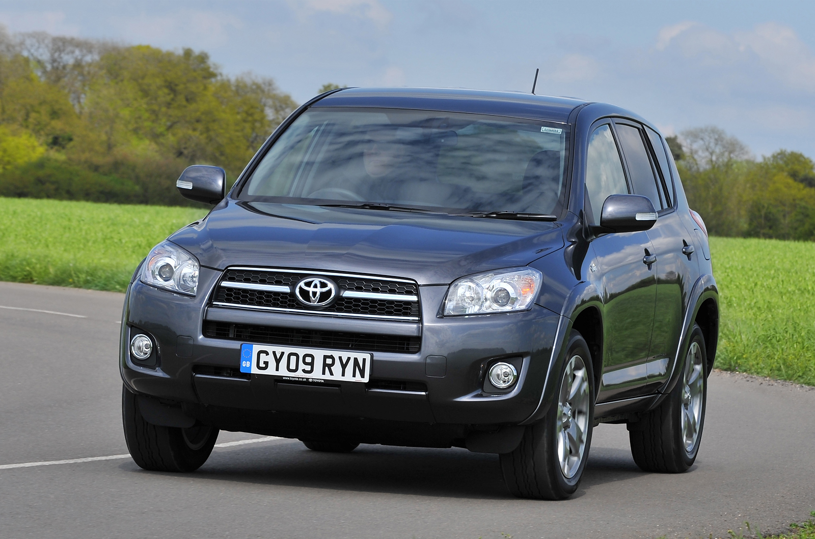 Toyota RAV4 2006-2012 Review (2023) | Autocar