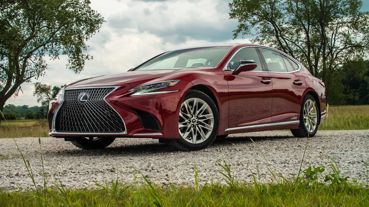 2019 Lexus LS 500h AWD review: Full-size hybrid offers luxury with  tradeoffs - CNET