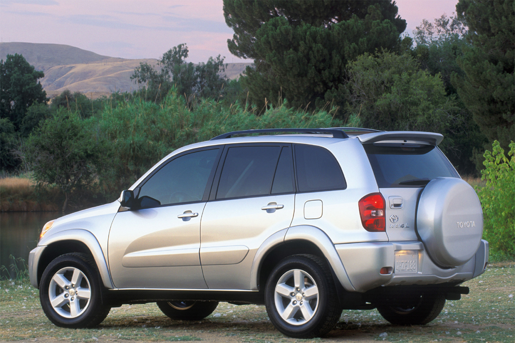 2001-05 Toyota RAV4 | Consumer Guide Auto