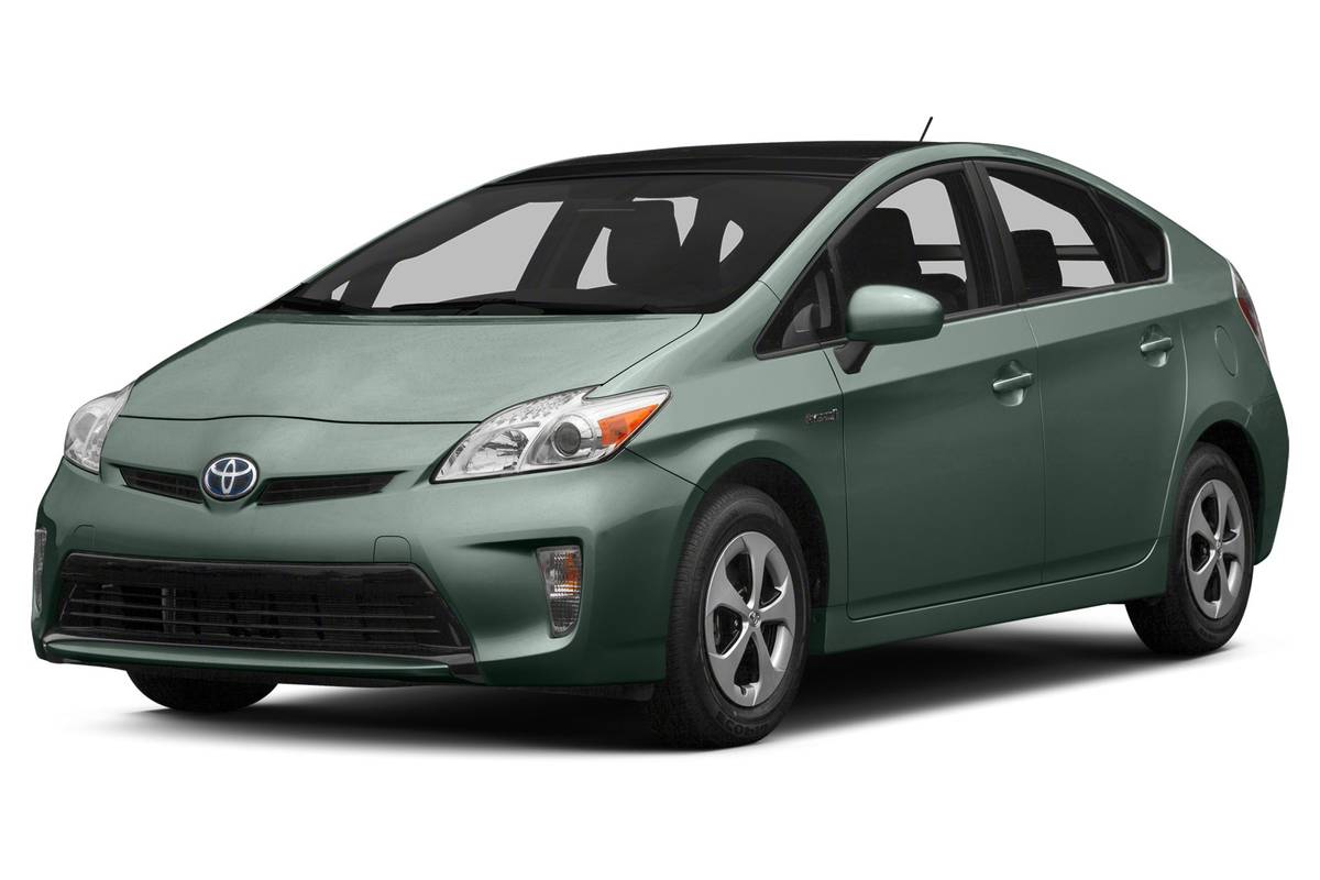 2014 Toyota Prius Specs, Price, MPG & Reviews | Cars.com