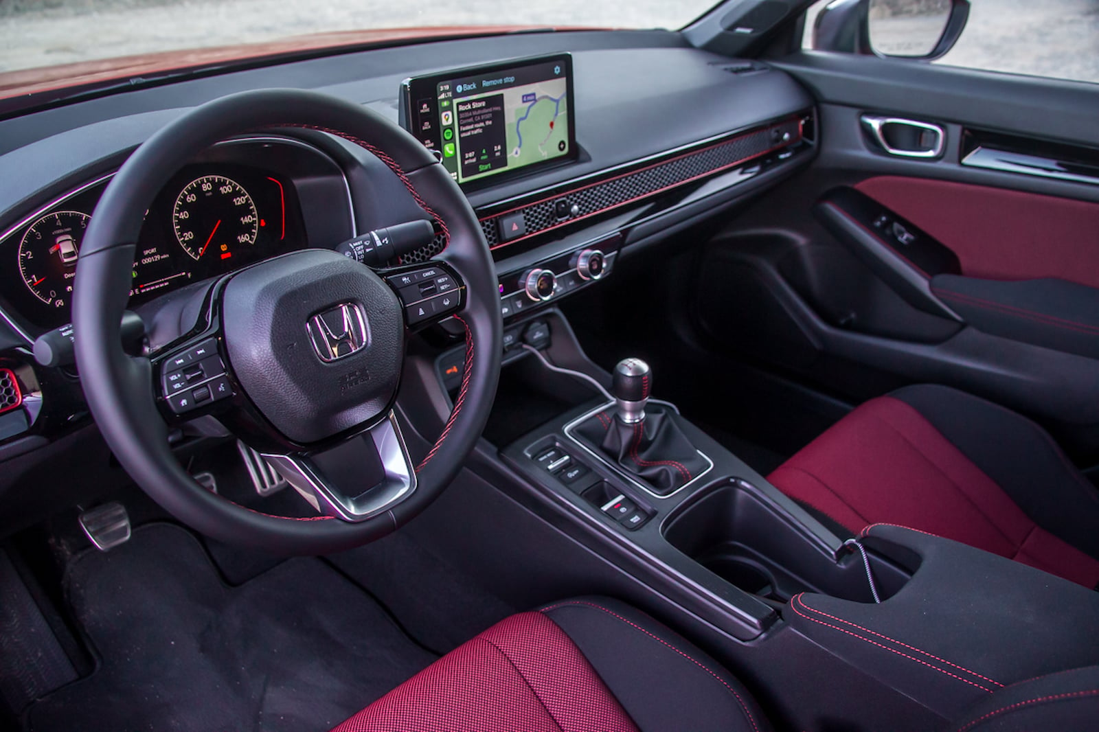 2022 Honda Civic Si Sedan Interior Dimensions: Seating, Cargo Space & Trunk  Size - Photos | CarBuzz