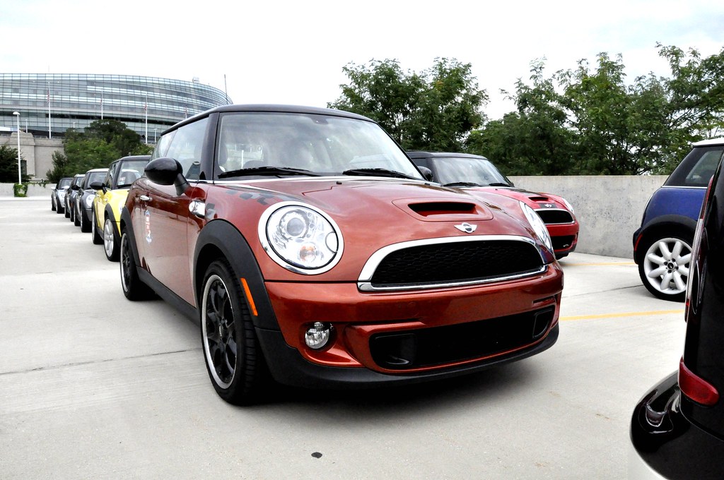 MF Review: 2011 MINI Cooper S Refresh - MotoringFile