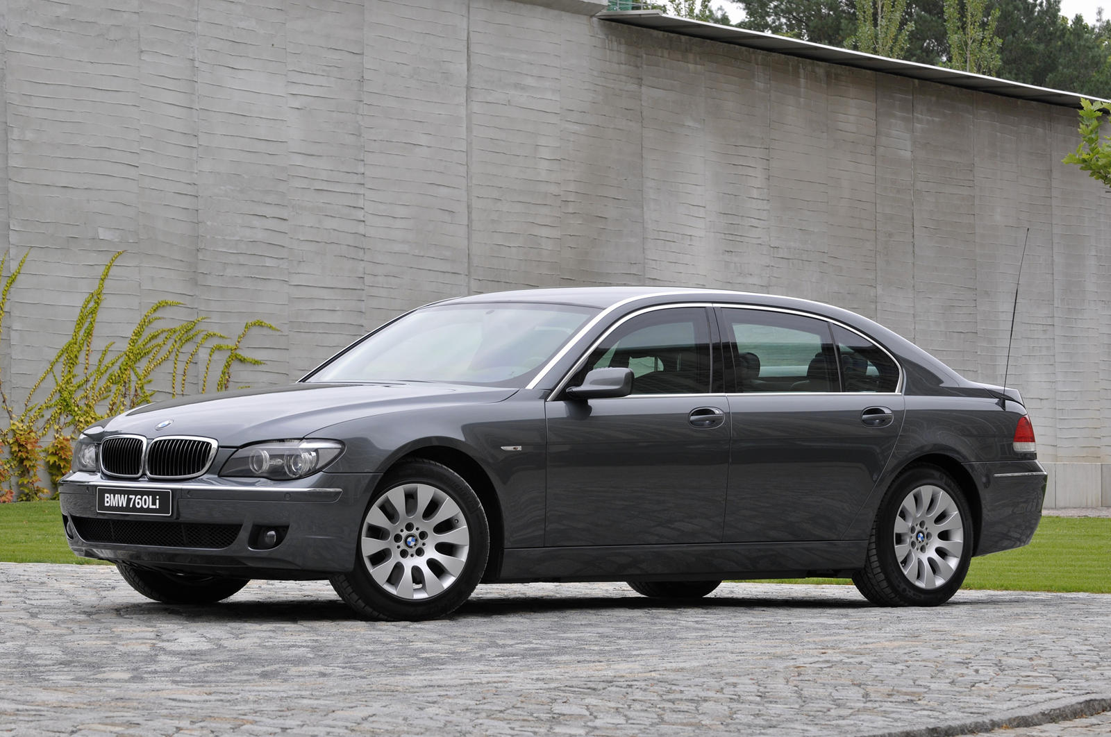 BMW 7 Series Generations: All Model Years | CarBuzz