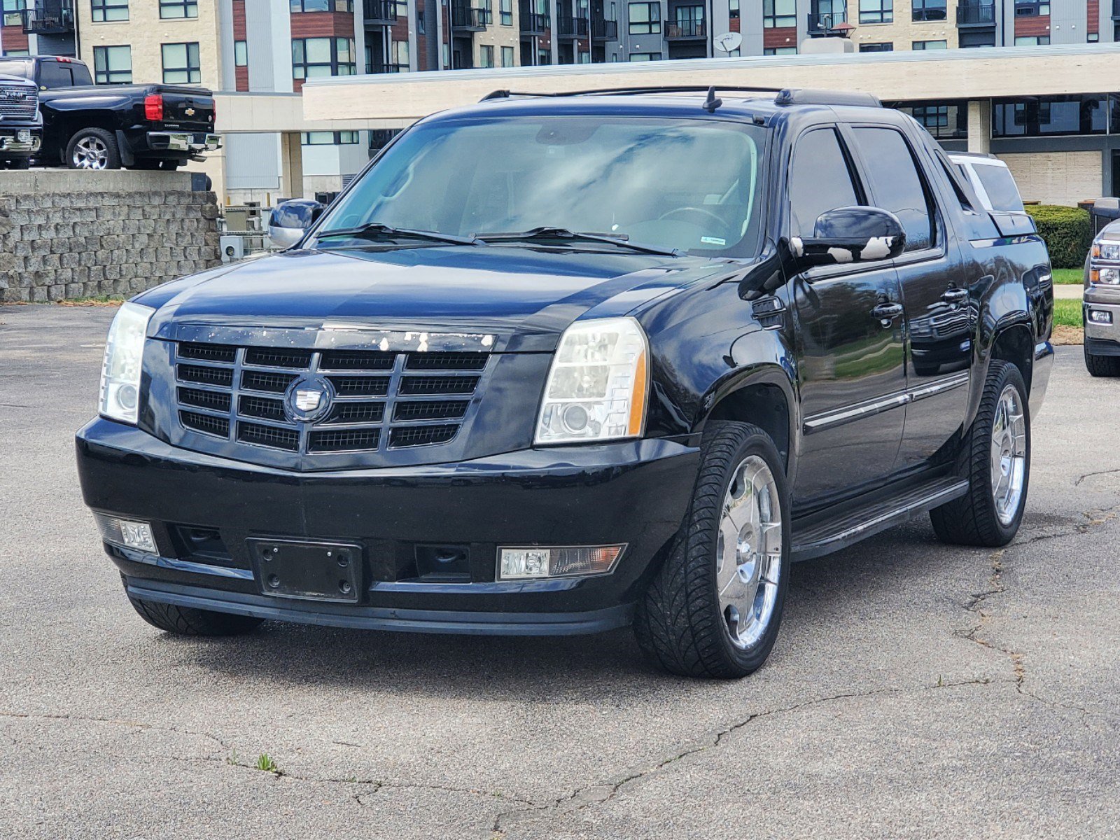 Pre-Owned 2009 Cadillac Escalade AWD 4dr Crew Cab in Lincoln #4U8503B | Sid  Dillon Buick of Lincoln