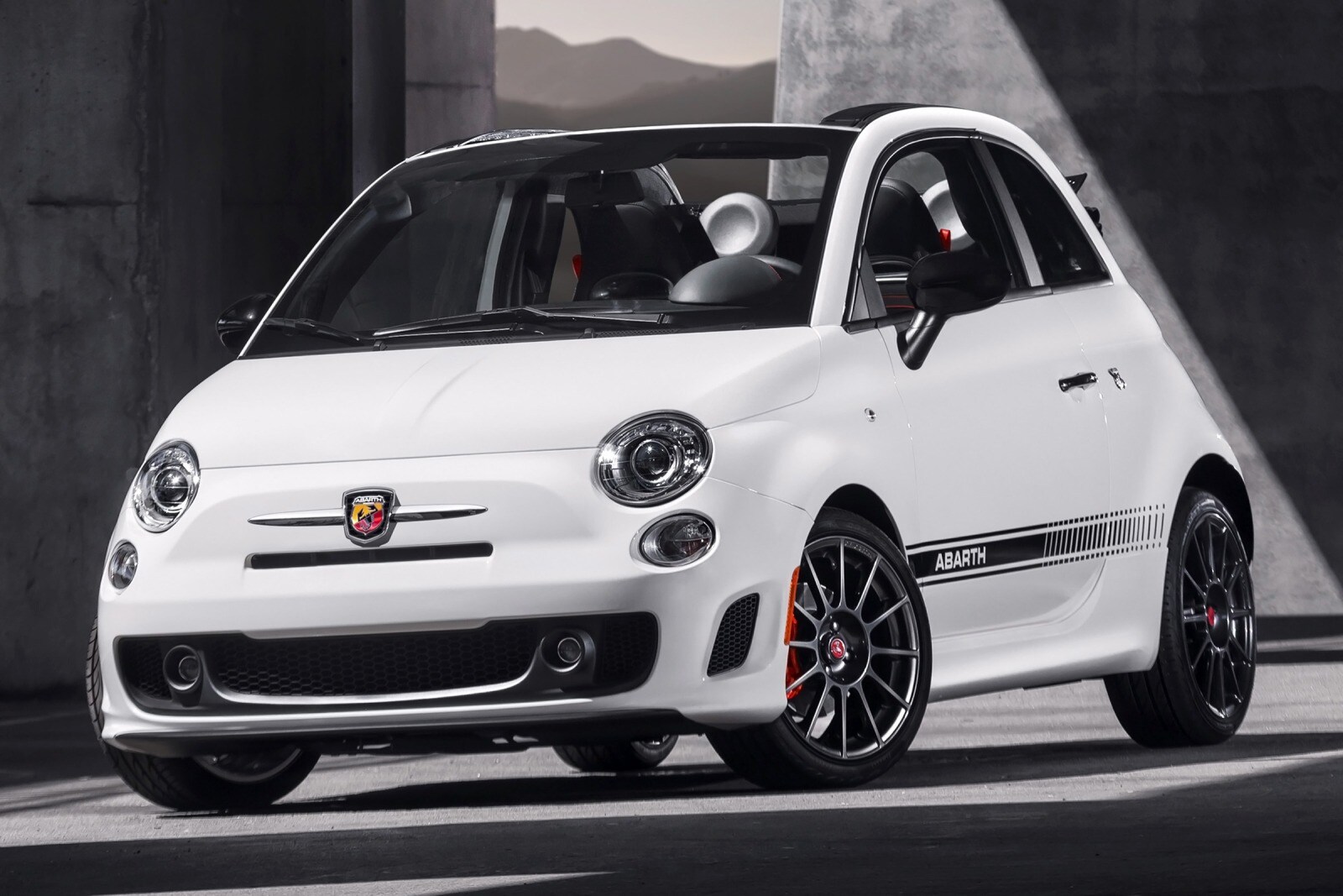 Used 2017 FIAT 500 Convertible Review | Edmunds