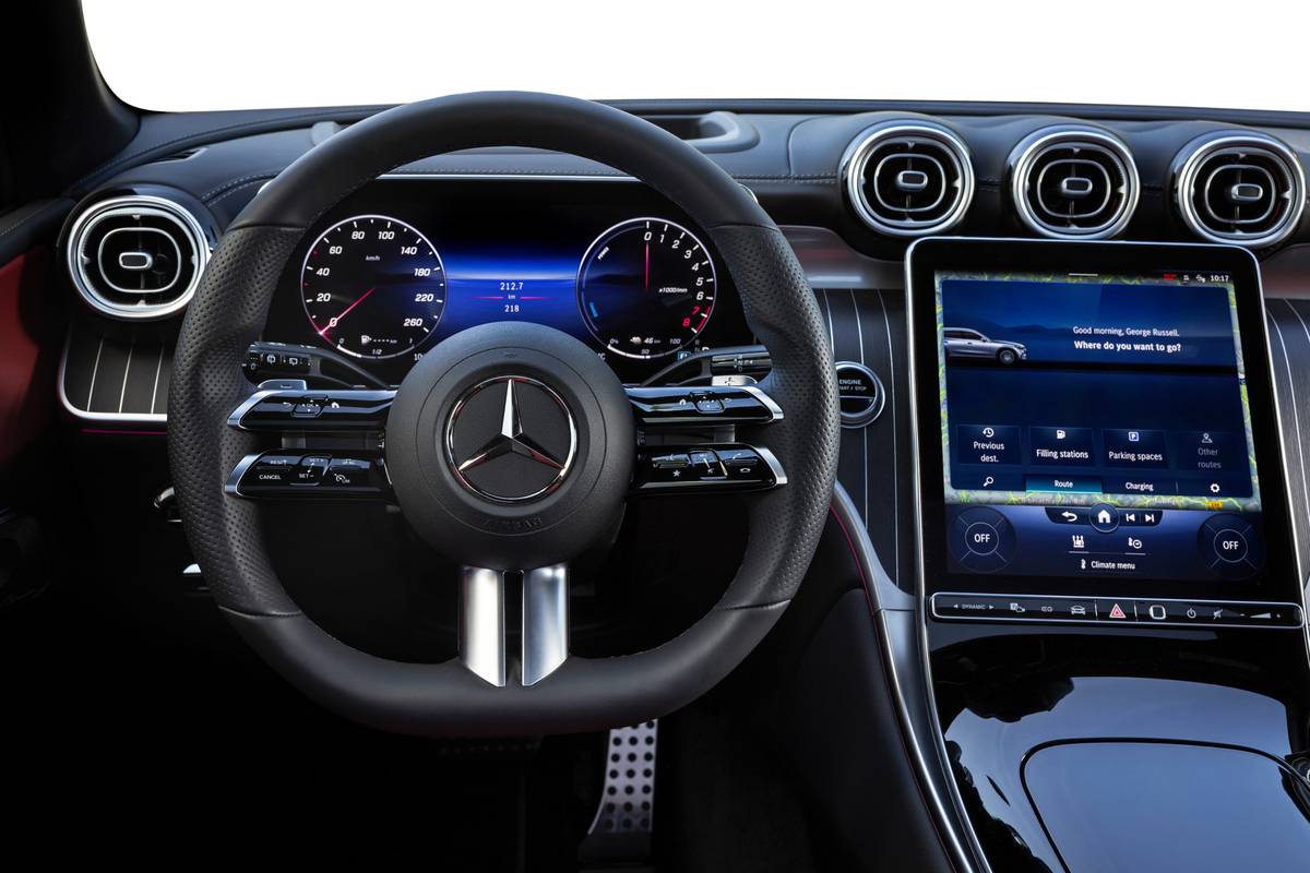 2023 Mercedes-Benz GLC 300 Specs, Price, MPG & Reviews | Cars.com