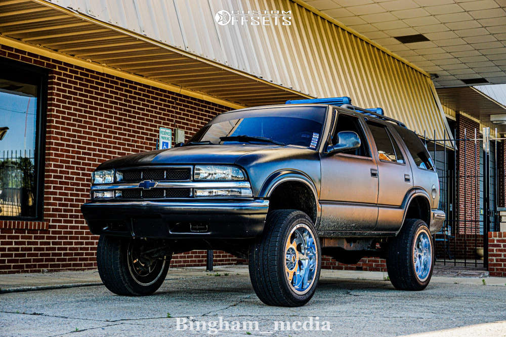 1998 Chevrolet Blazer with 20x10 -19 Monster Offroad M07 and 265/50R20  Multi Mile Wild Spirit Sport Hxt and Suspension Lift 4" | Custom Offsets