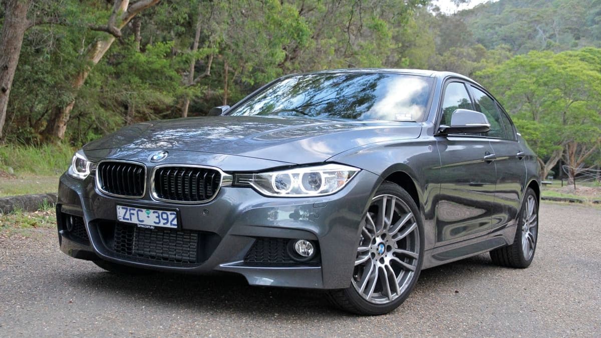 BMW ActiveHybrid 3 Review - Drive