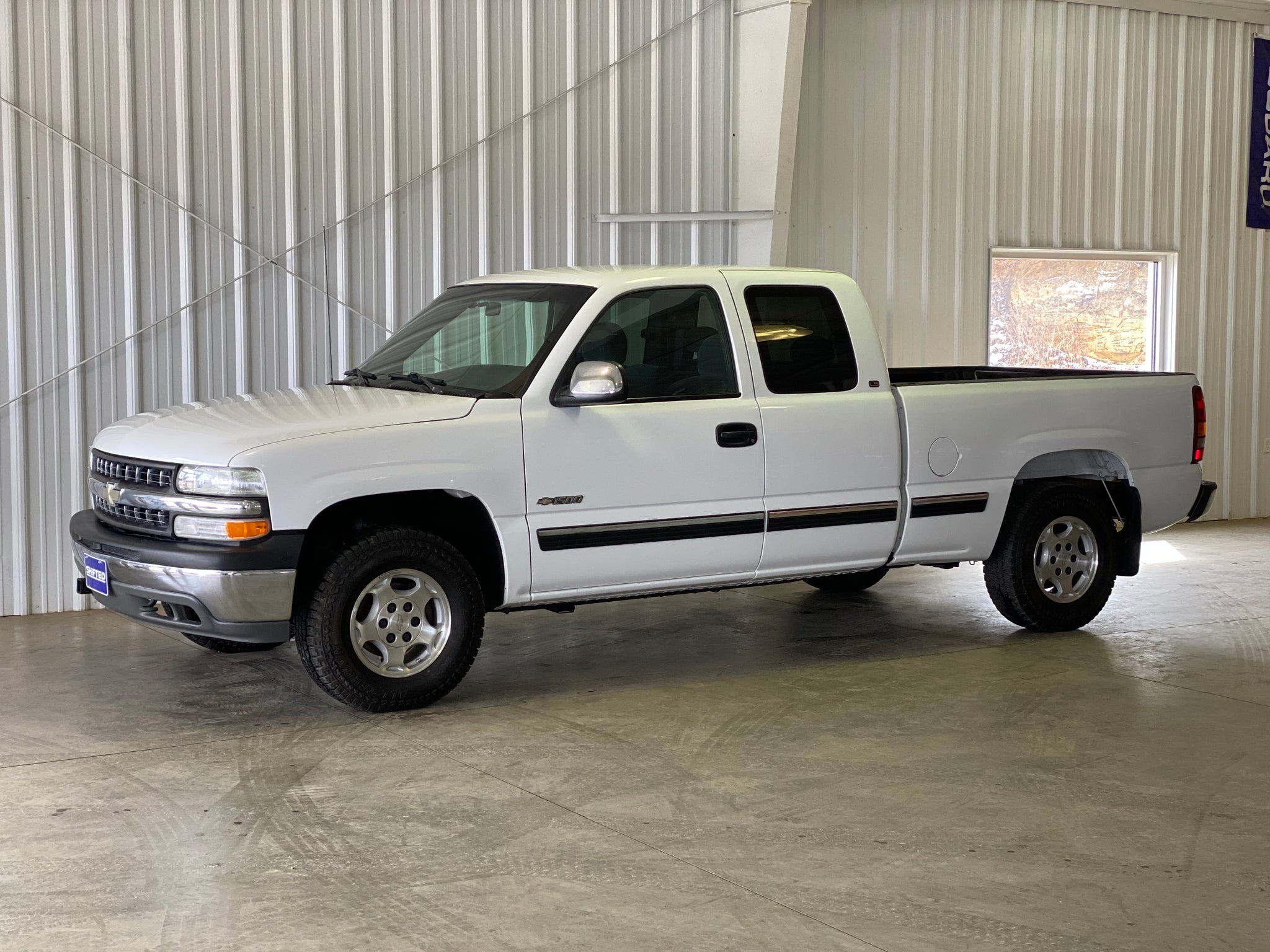 1999 Chevrolet Silverado 1500 Ex Cab LS 4X4 V8 Manual - ShiftedMN