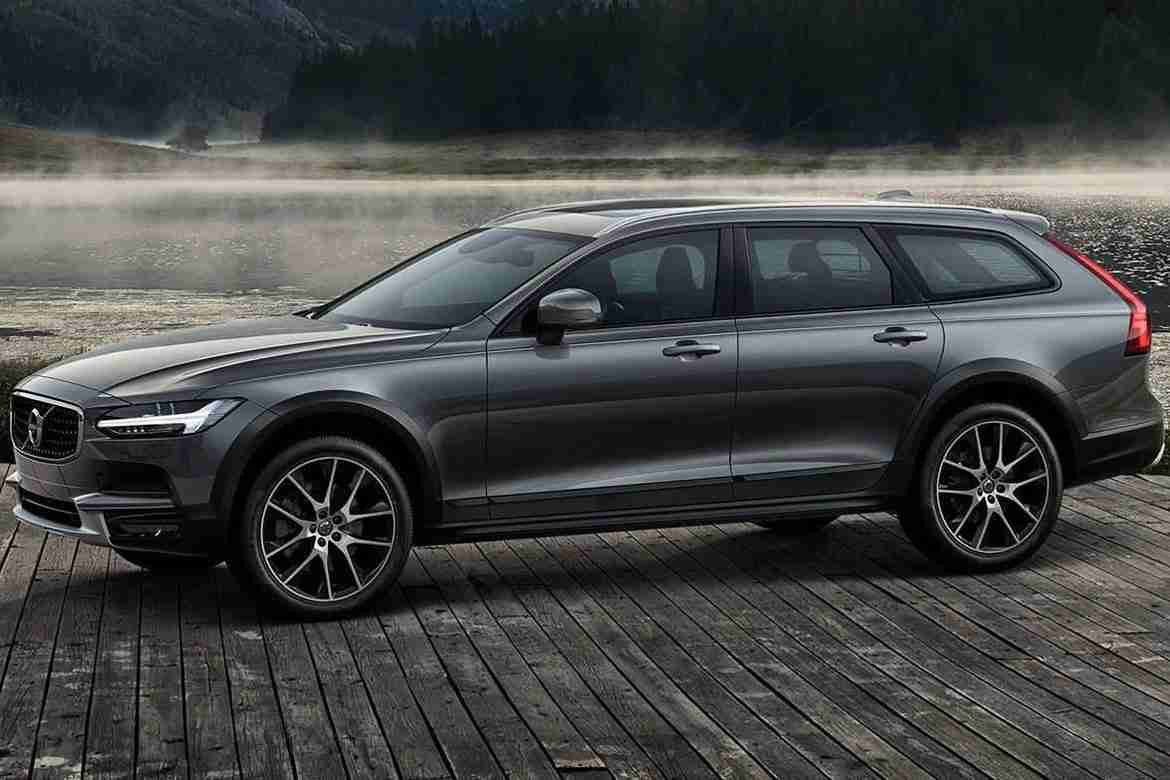 2020 Volvo V90 Cross Country Configurations Review