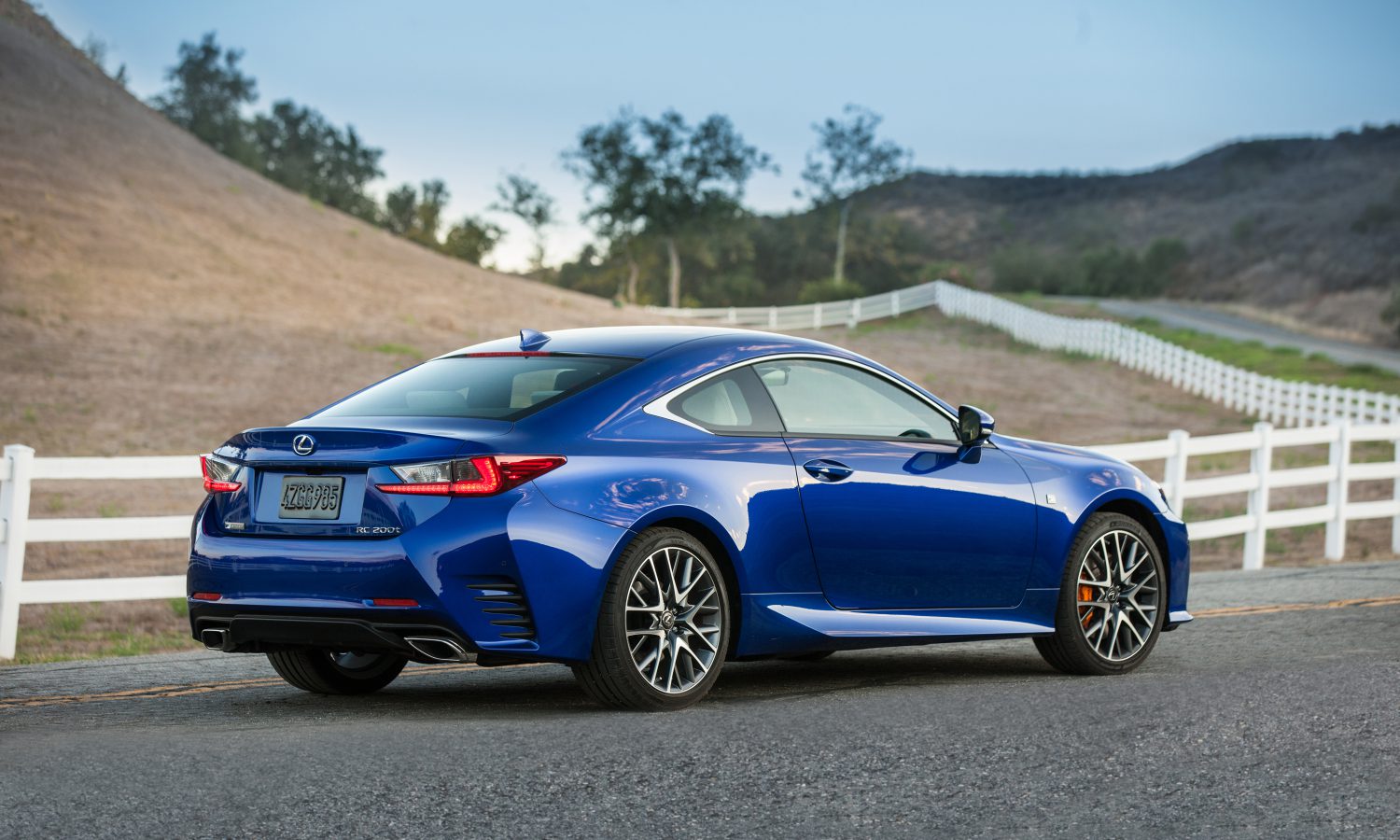 2016 - 2017 Lexus RC 200t F SPORT 003 - Lexus USA Newsroom