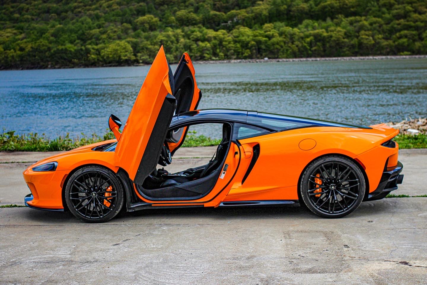 The 2022 McLaren GT is a fresh take on a classic recipe | TechCrunch