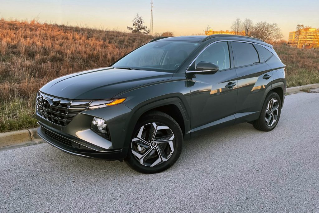 Test Drive: 2022 Hyundai Tucson Plug-in Hybrid Limited | The Daily Drive |  Consumer Guide® The Daily Drive | Consumer Guide®