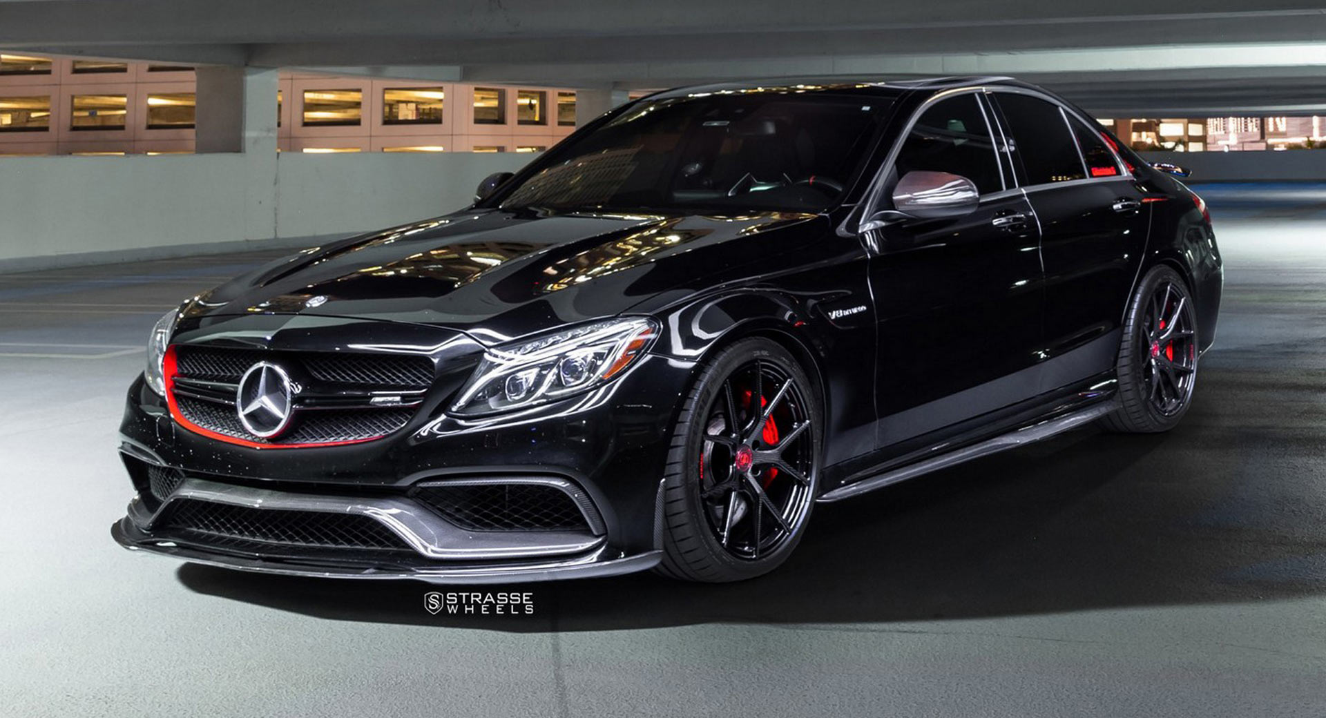 Mercedes-AMG C63 S Ready To Bite Your Face Off With Carbon-Look Wheels |  Carscoops