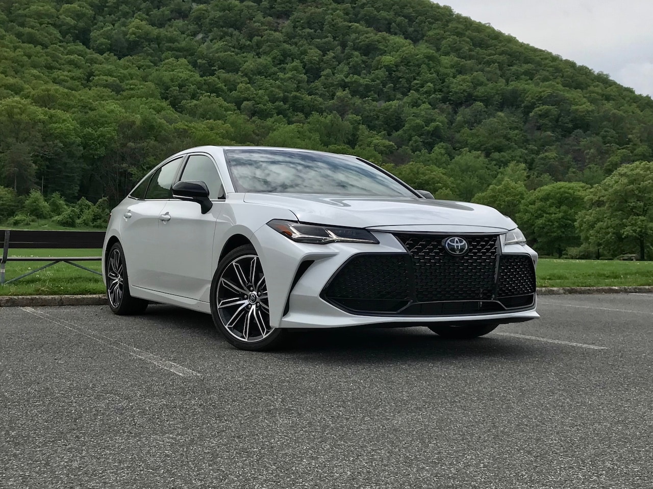2019 Toyota Avalon Touring Review