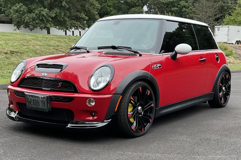No Reserve: Modified 2003 Mini Cooper S 6-Speed for sale on BaT Auctions -  sold for $10,750 on November 3, 2022 (Lot #89,495) | Bring a Trailer