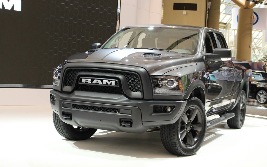 2021 Ram 1500 Classic Express Crew Cab 4x2 (5.7') Specifications - The Car  Guide