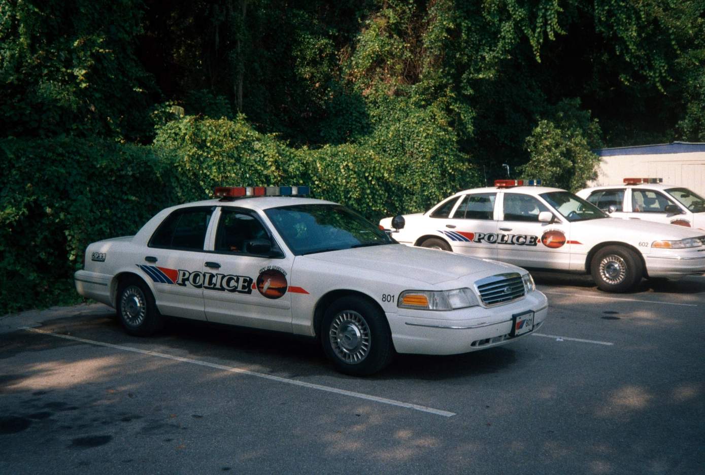 File:Inverness Police FL USA (2001) - - Ford Crown Victoria.jpg - Wikimedia  Commons