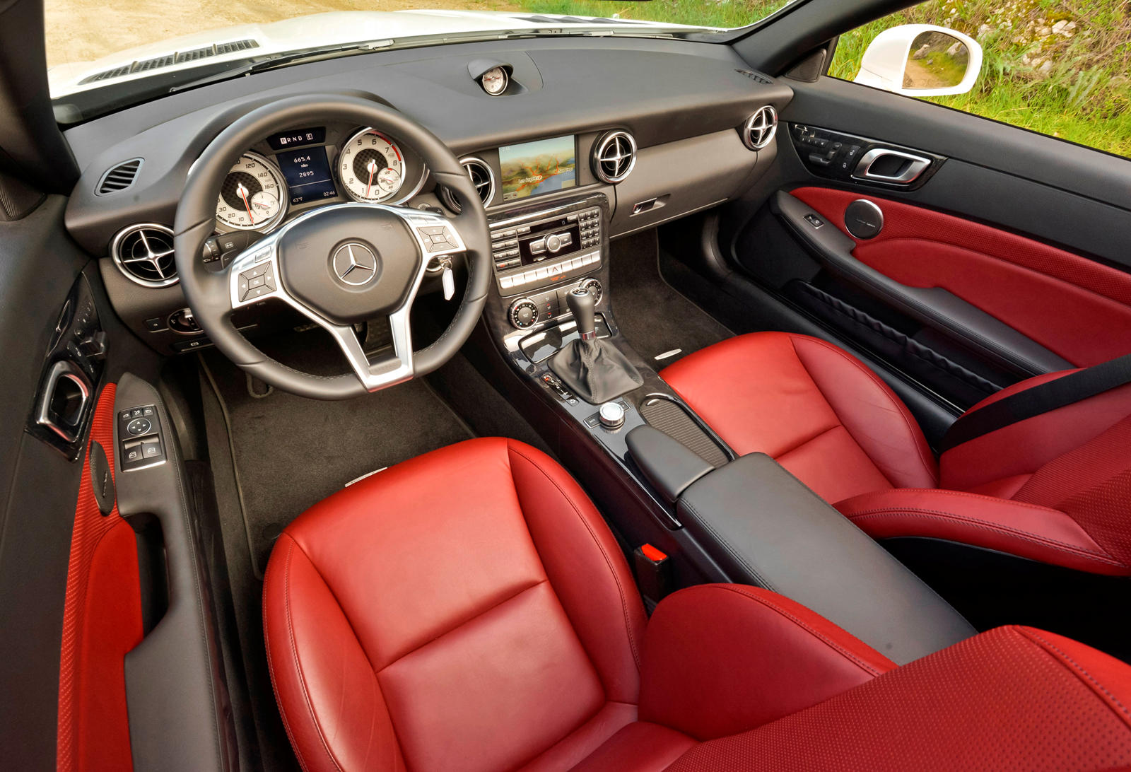 2015 Mercedes-Benz SLK-Class Interior Photos | CarBuzz