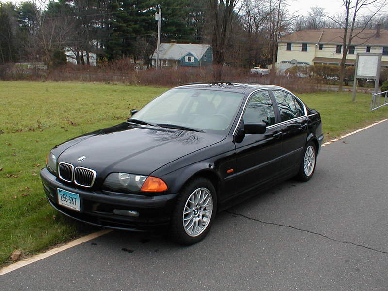 2000 BMW 328i 4dr 5-speed