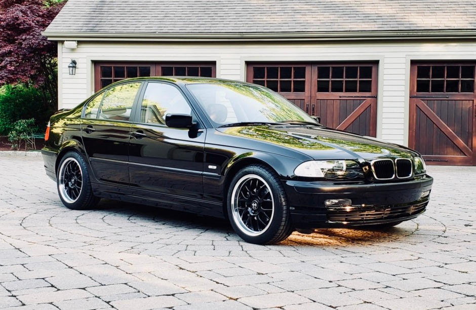 12k-Mile 2000 BMW 323i Sedan 5-Speed for sale on BaT Auctions - closed on  May 29, 2019 (Lot #19,301) | Bring a Trailer
