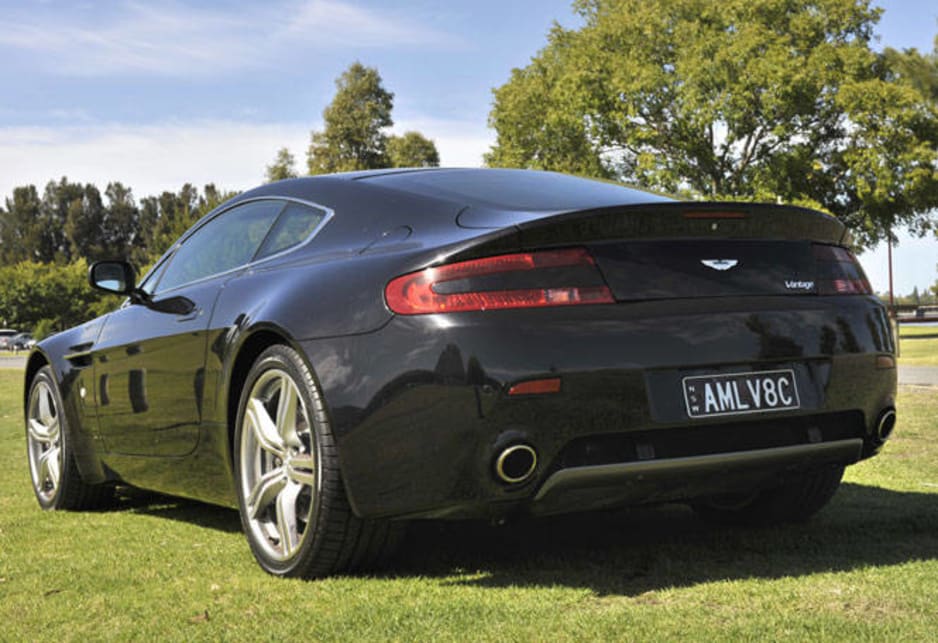 Aston Martin V8 Vantage 2009 Review | CarsGuide