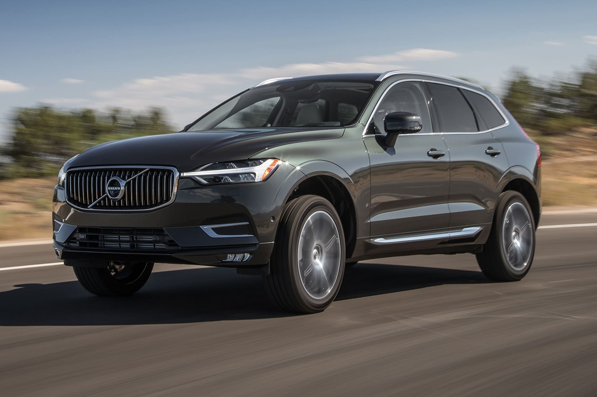 2018 Volvo XC60 T5 and T6 First Test Review