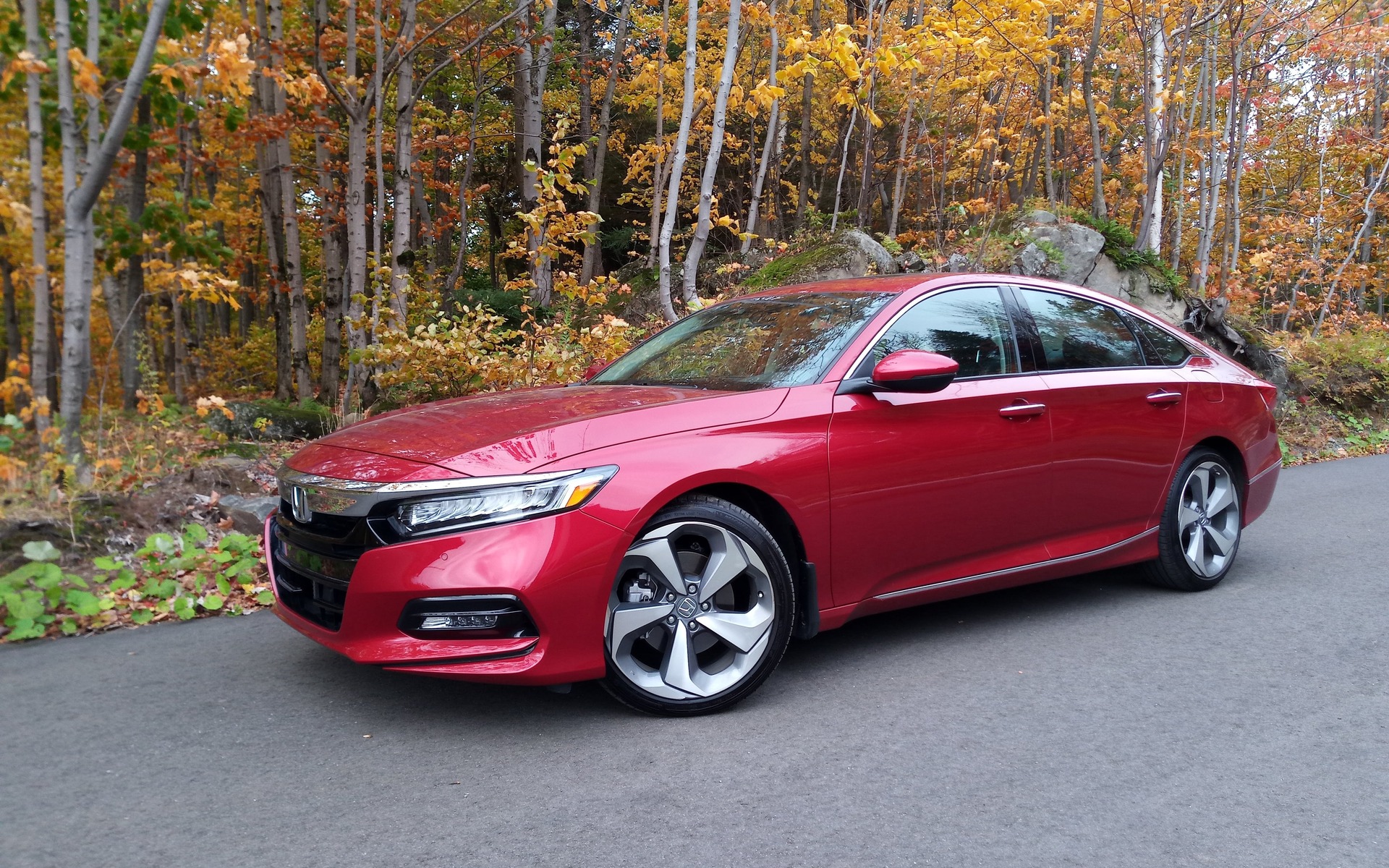 2019 Honda Accord Touring: Still a Go-to Car, But… - The Car Guide